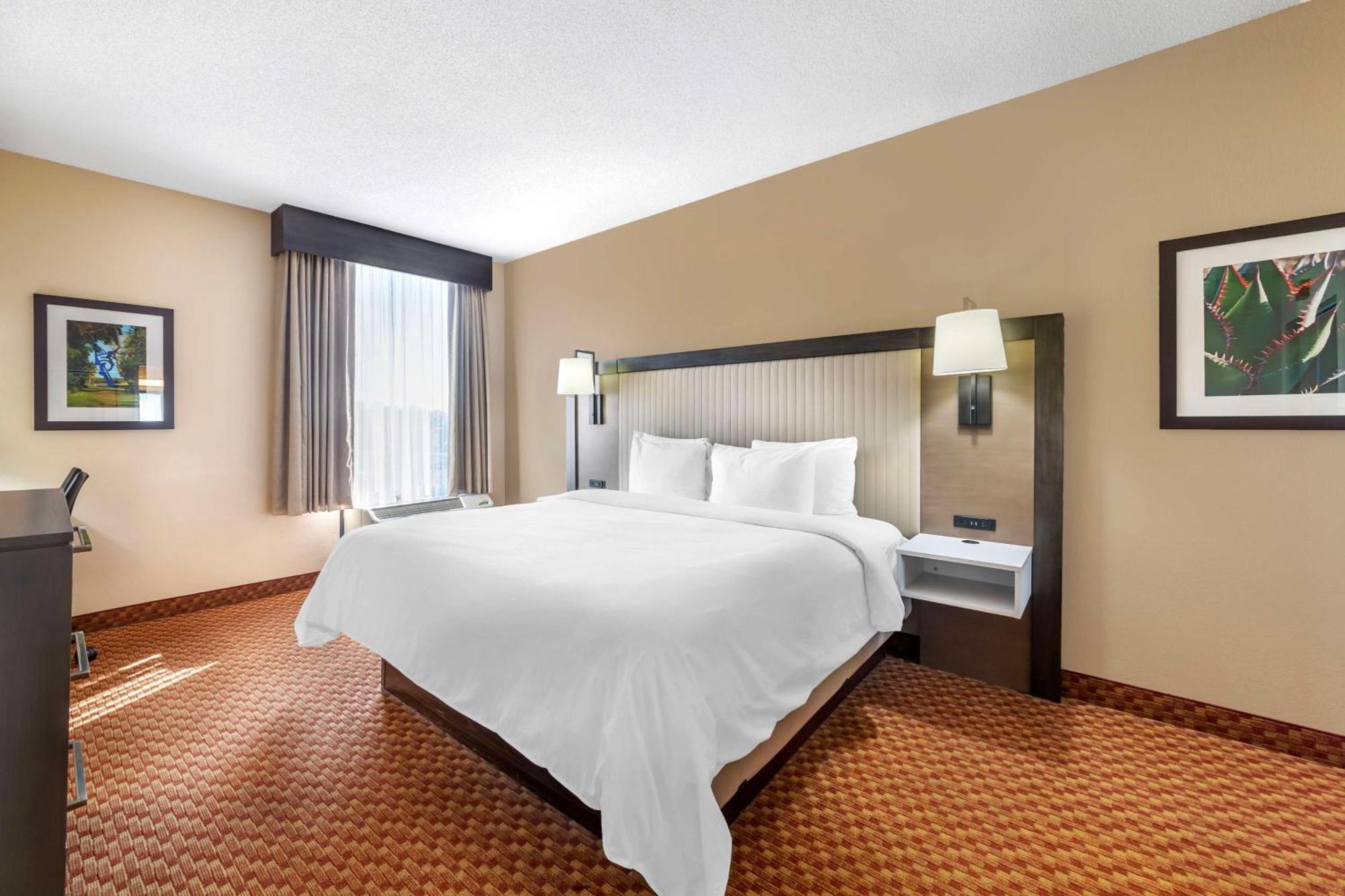 Best Western Plus Kendall Hotel & Suites The Crossings Extérieur photo