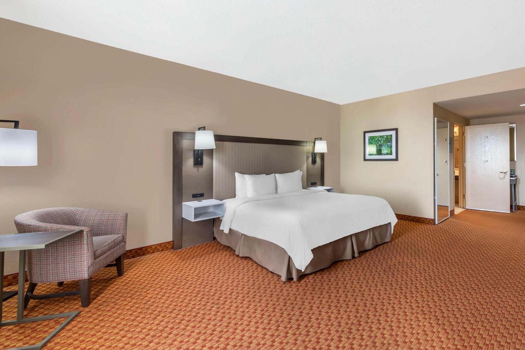 Best Western Plus Kendall Hotel & Suites The Crossings Extérieur photo