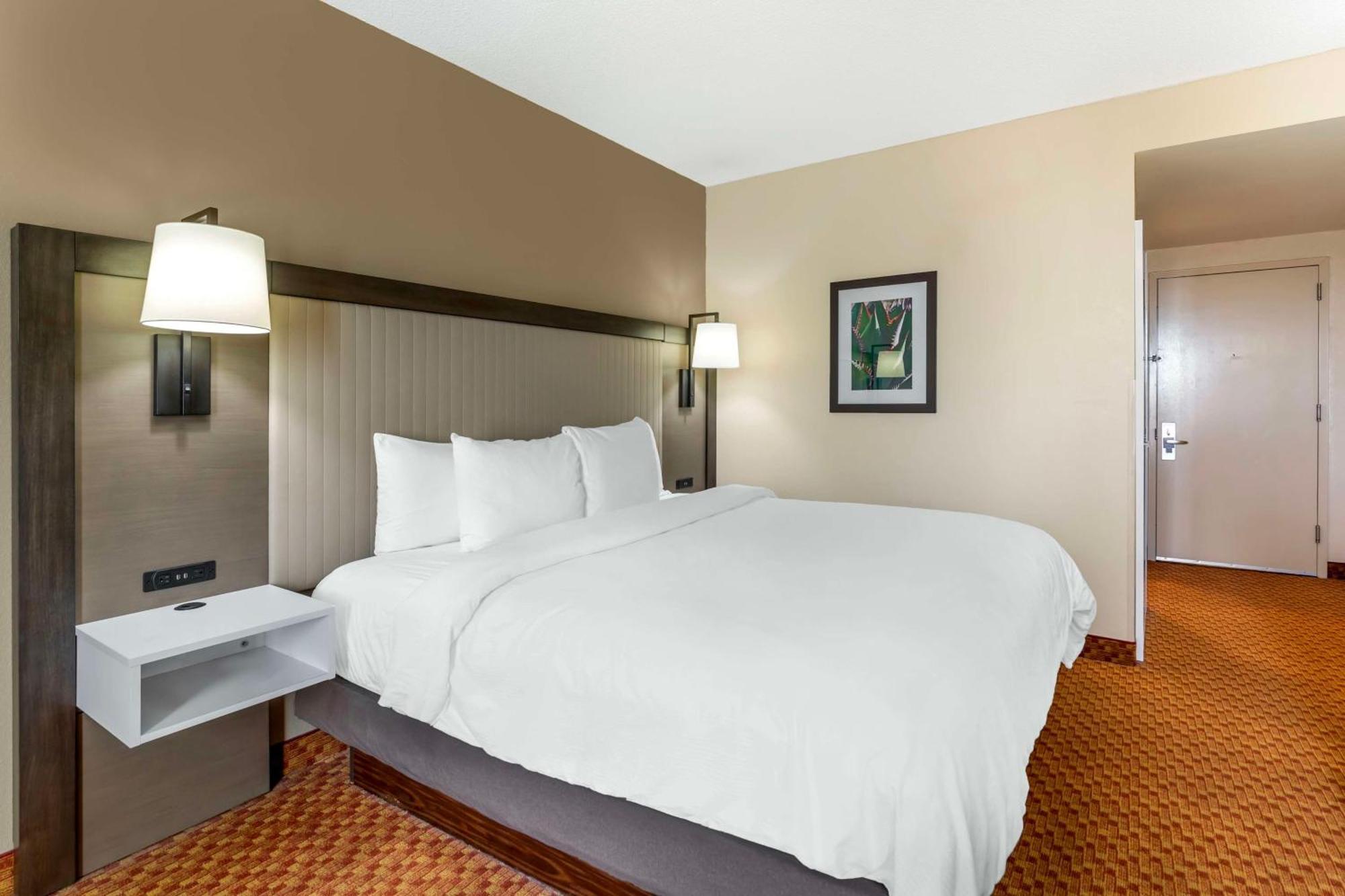 Best Western Plus Kendall Hotel & Suites The Crossings Extérieur photo