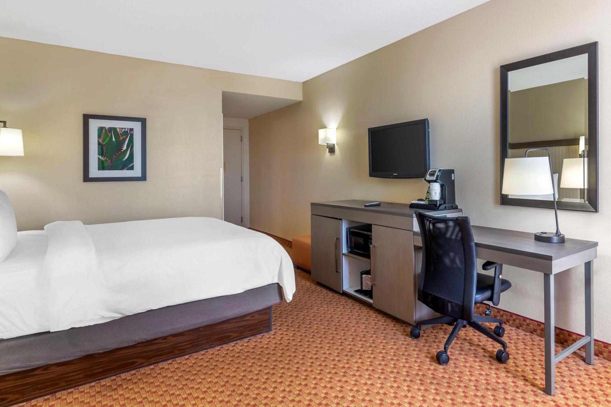 Best Western Plus Kendall Hotel & Suites The Crossings Extérieur photo