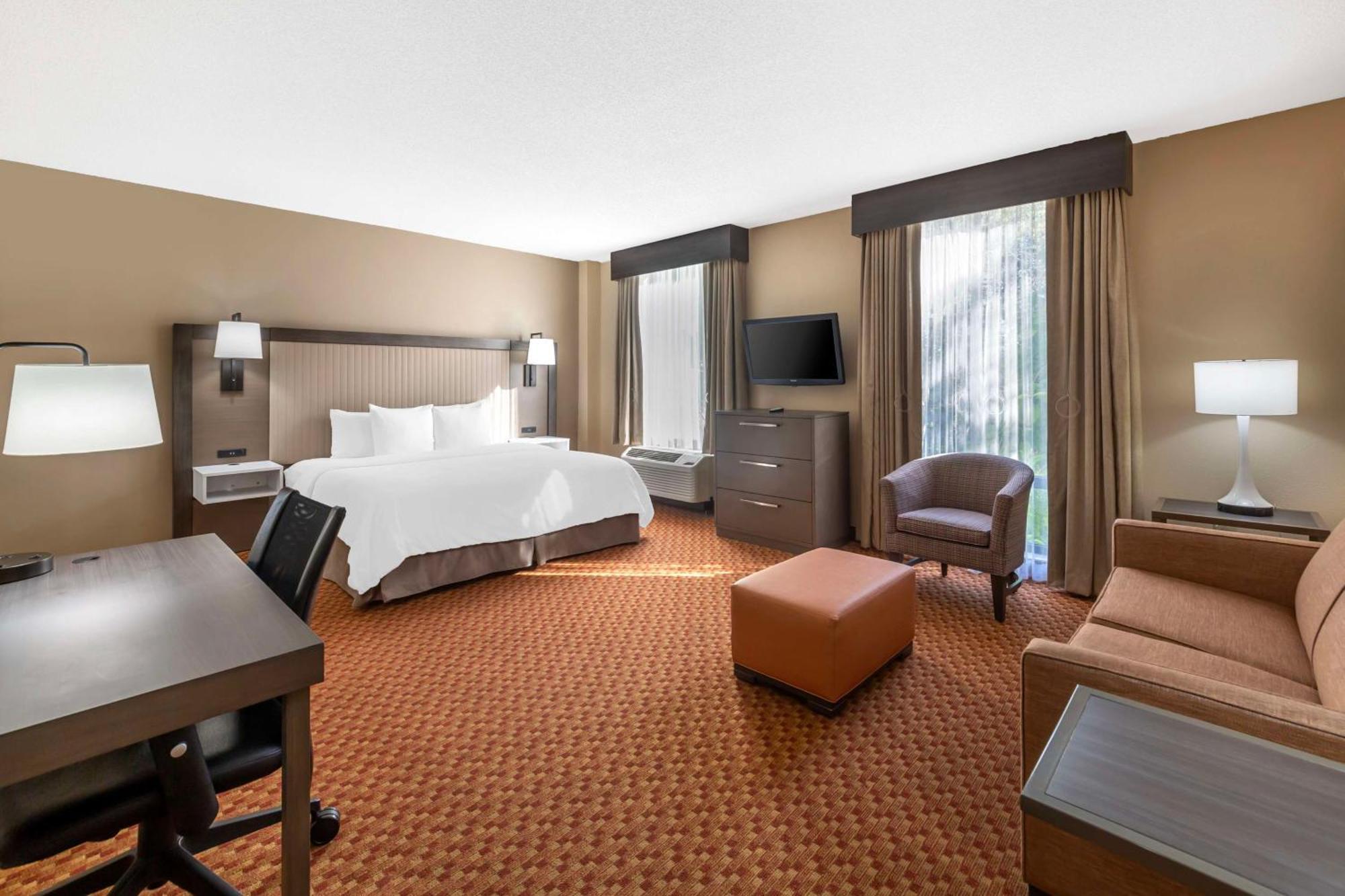 Best Western Plus Kendall Hotel & Suites The Crossings Extérieur photo