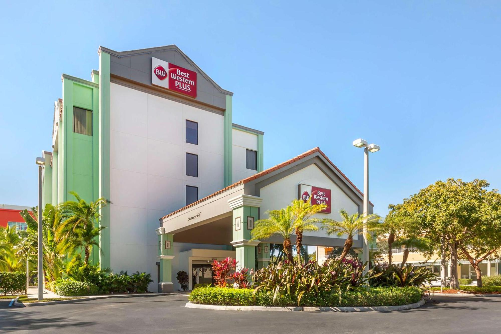 Best Western Plus Kendall Hotel & Suites The Crossings Extérieur photo